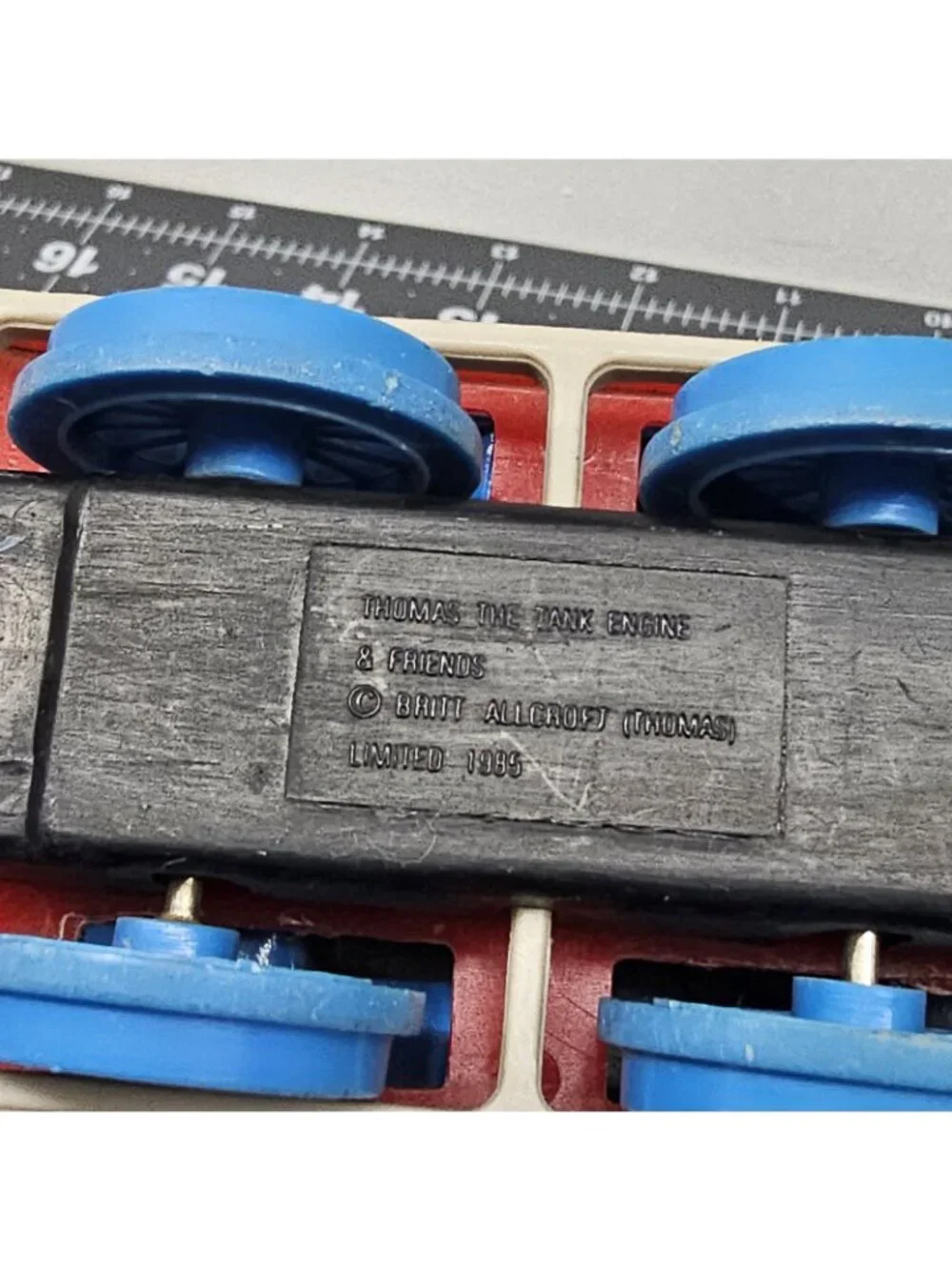 1985 Vtg. ERTL Large Push Along Thomas the Tank Engine Die Cast *Blue & Red